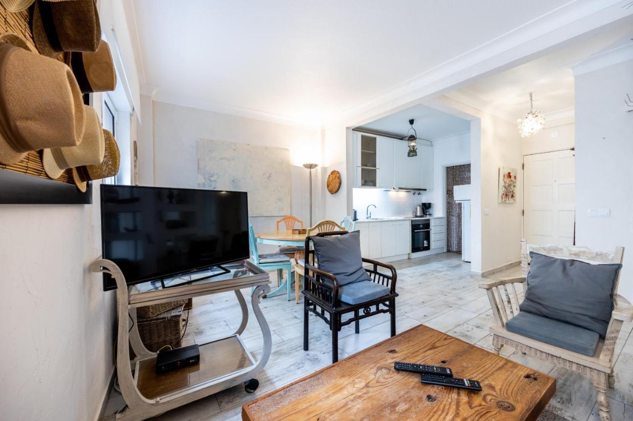 Im On Charming Home Lagos Luaran gambar
